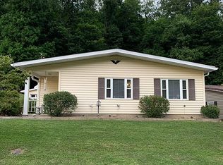 1249 Bellaire St, Fairmont, WV 26554