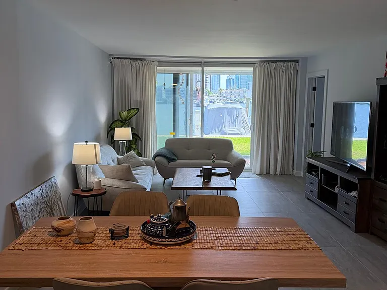 410 Golden Isles Dr #109 — Photo 6