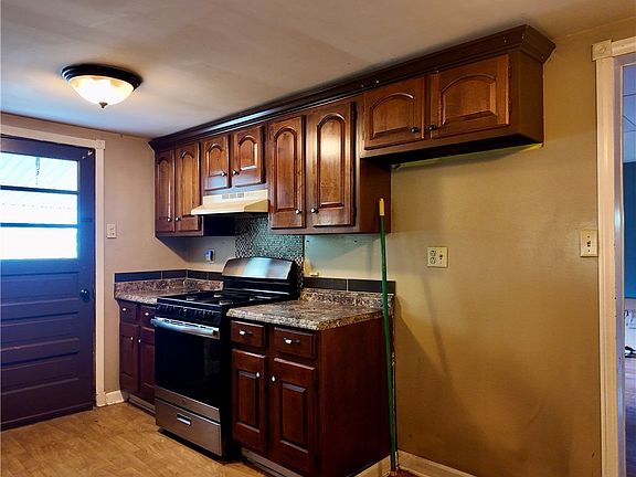 4th image of 57950 Kilgore Rd