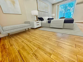 Rented by R New York