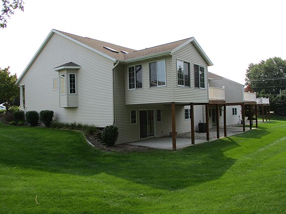2nd image of 2023 Palmerton Ct NE