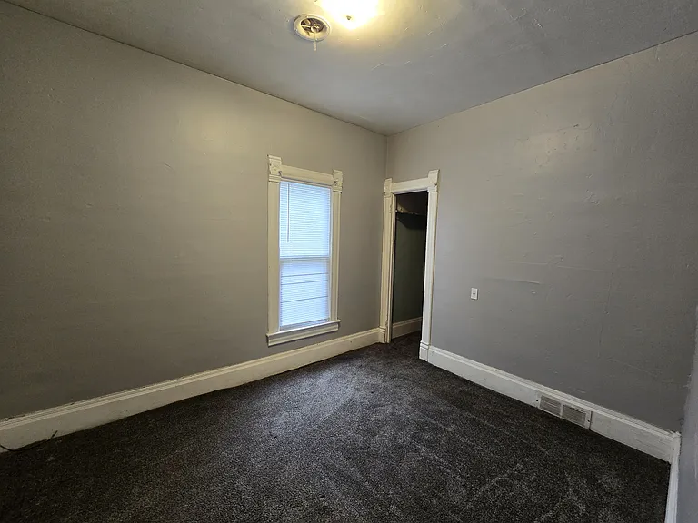 232 Center St — Photo 11