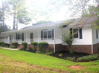 595 Avondale Dr, Rocky Face, GA 30740