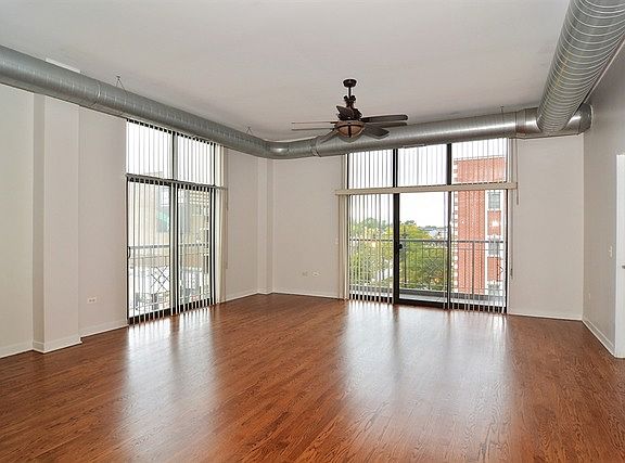 2nd image of 4011 N Francisco Ave #G9