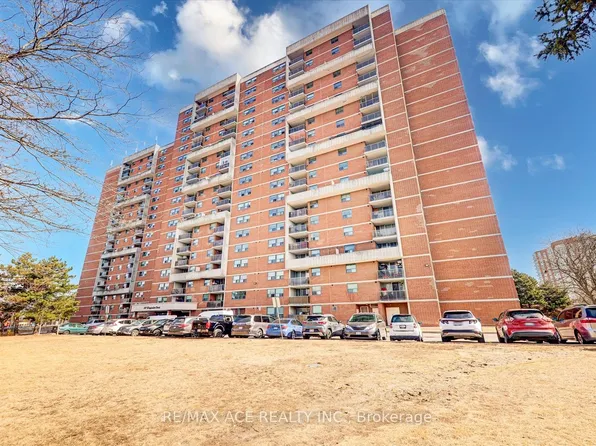 100 Wingarden Ct #1414, Toronto, ON M1B 2P4