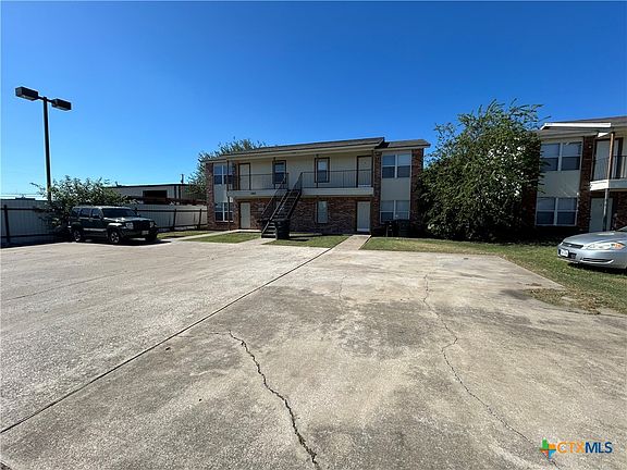 3rd image of 1000 Circle M Dr