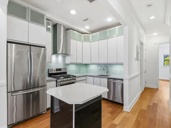 312 West 138th Street image 7 of 23