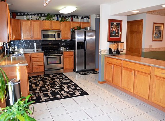 5th image of 234 English Ln