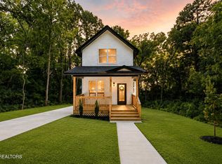 3323 Savoy St, Knoxville, TN 37921