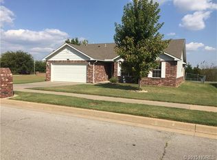 2103 S Javine Ave, Skiatook, OK 74070