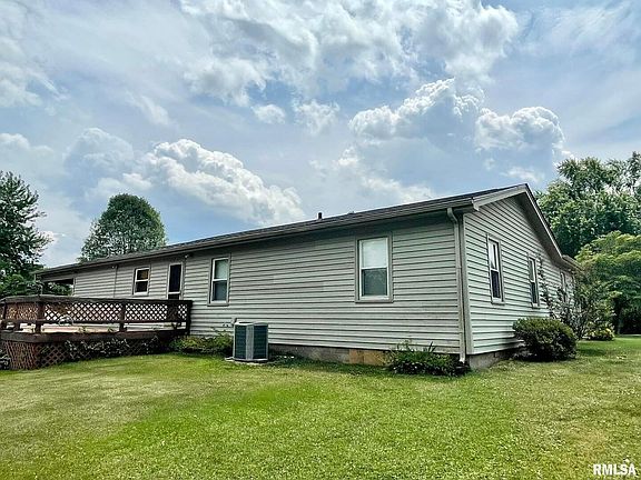 4th image of 334 Lindsey Ave