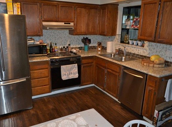 5th image of 388 Walden St