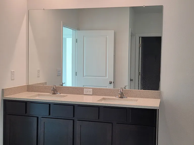 2919 Gardiner Ln — Photo 13