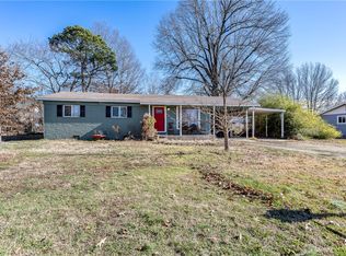 710 S Ray Ave, Fayetteville, AR 72701