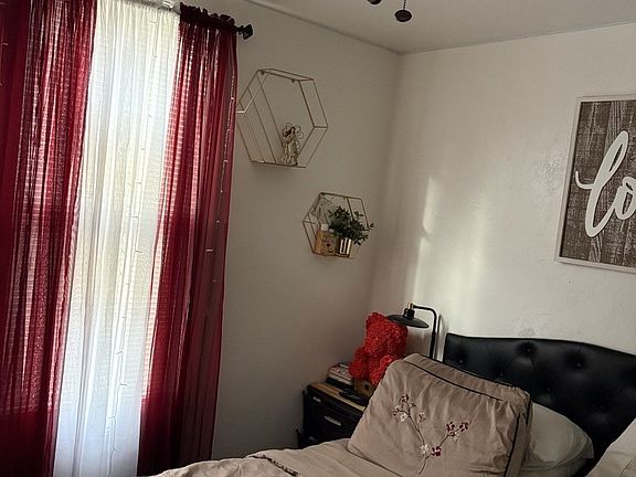 5th image of 3300 Liberty Way