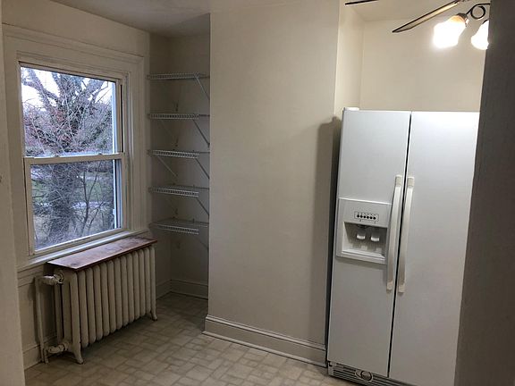 3rd image of 734 Edmondson Ave #3