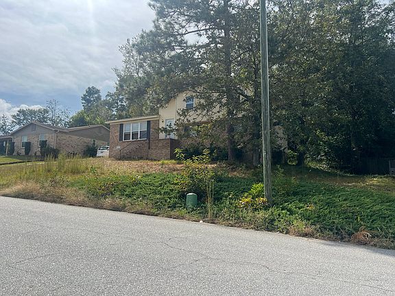 2nd image of 3743 Woodcock Dr