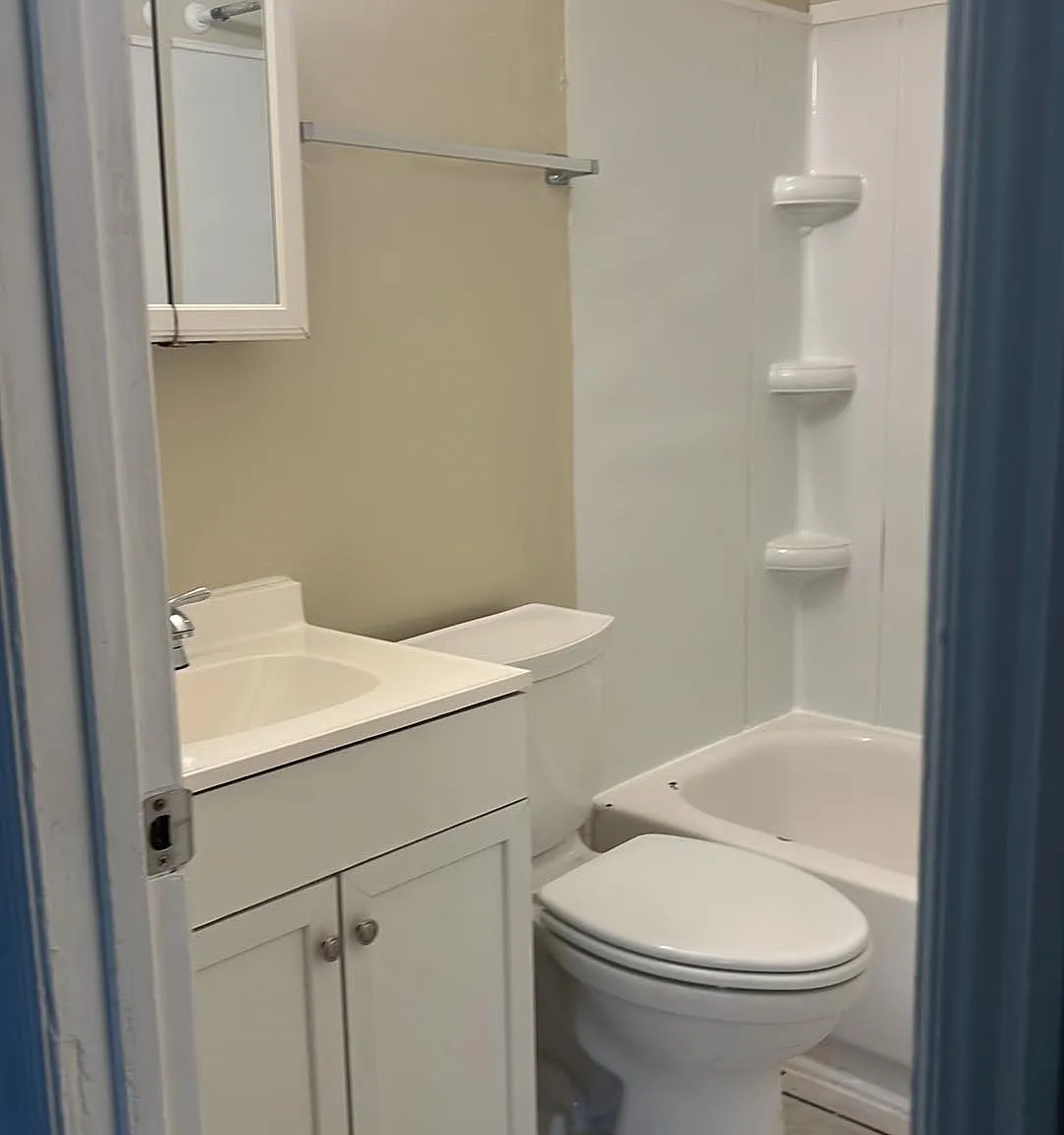 2 bed, 750 sqft, $1,400 — Photo 2