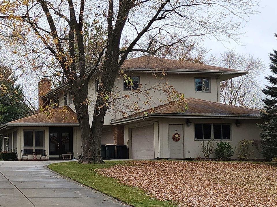 2nd image of 926 Braeburn Rd