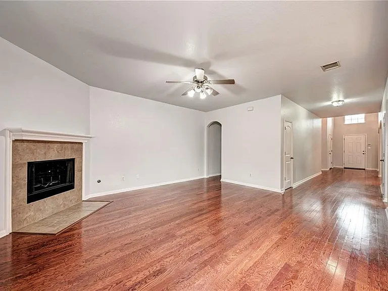 604 Spanish Oak Ter — Photo 11