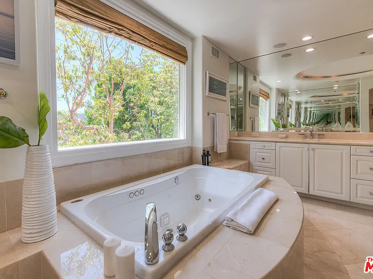 3791 Winford Dr — Photo 27
