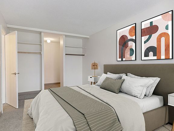 4th image of 2400 109th Ave NW #201