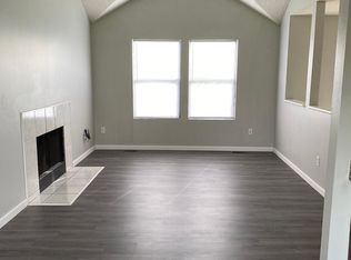 3318 N Tracy Ave, Kansas City, MO 64116