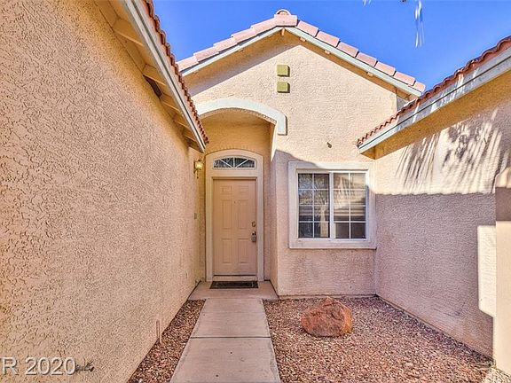 3rd image of 2508 Windy Hills Ave