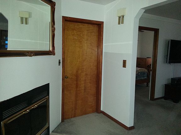 3rd image of 4325 6th St