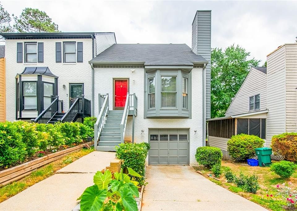 1st image of 1104 Magnolia Way SE