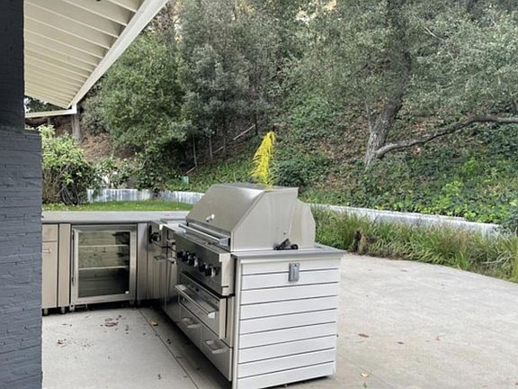 4th image of 3325 Alana Dr