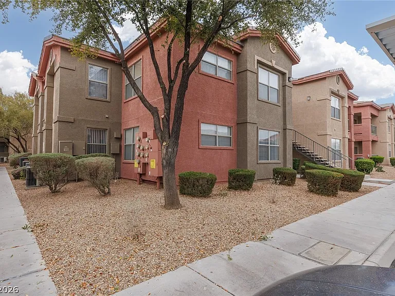 8000 Badura Ave #1121 — Photo 4