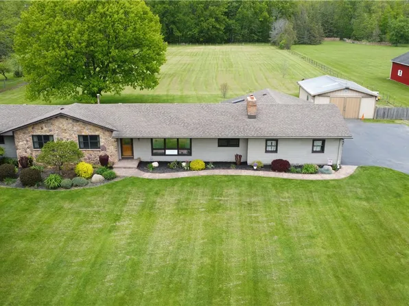 184 Lawrence Rd, Brockport, NY 14420