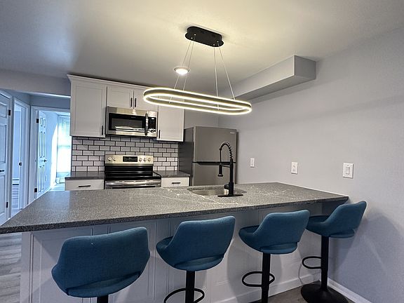 2nd image of 910 Teall Ave #11210752