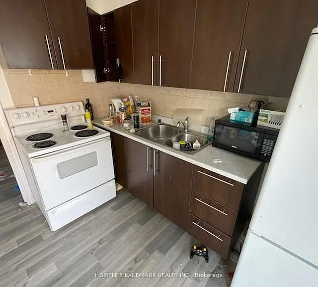1 Forsyth St #103 — Photo 5