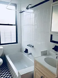 Rented by Roberto Guilbet, LREB