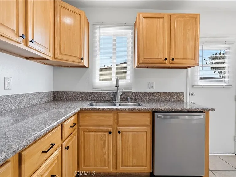 5117 W 133rd St — Photo 3