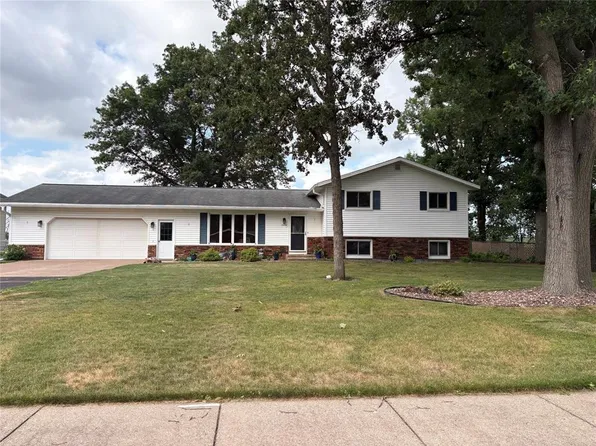 (undisclosed Address), Eau Claire, WI 54703