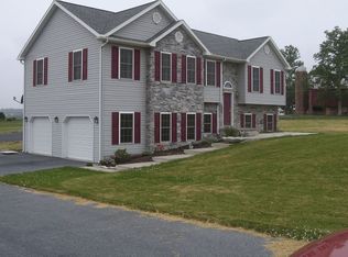 2225 Mount Zion Rd, Lebanon, PA 17046