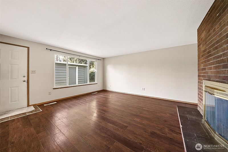 4th image of 5907 to 5909 SW 111th #07-09