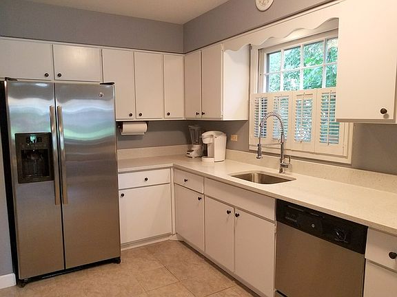 2nd image of 677 N Wren Ave
