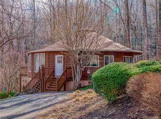 132 Carriage Dr, Fairview, NC 28730