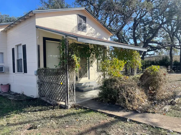 1209 FM 1376, Sisterdale, TX 78006