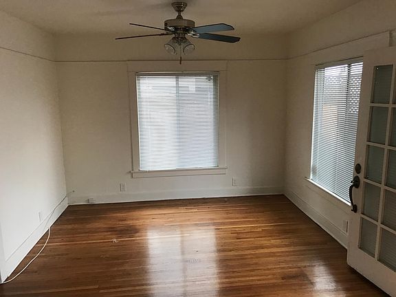 4th image of 3651 6th Ave