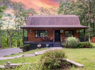 127 Michael Ln, Stroudsburg, PA 18360