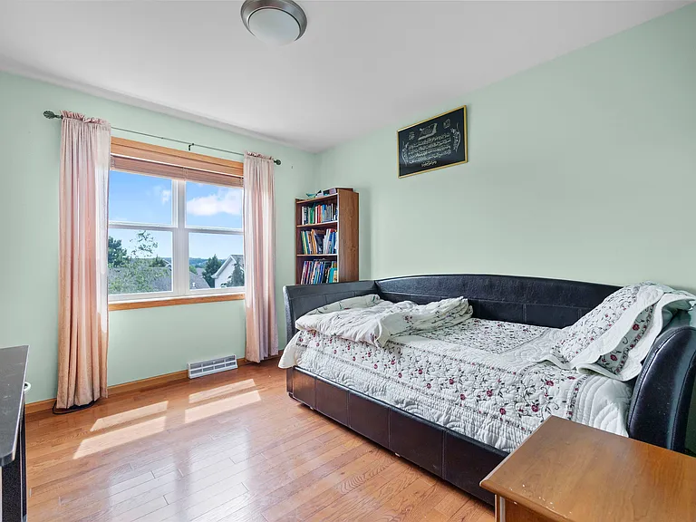 1206 Meadow Sweet Dr — Photo 21