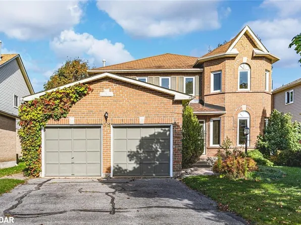 58 McDougall Dr, Barrie, ON L4N 7H6