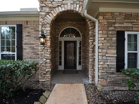 2nd image of 15314 Mustang Valley Cir
