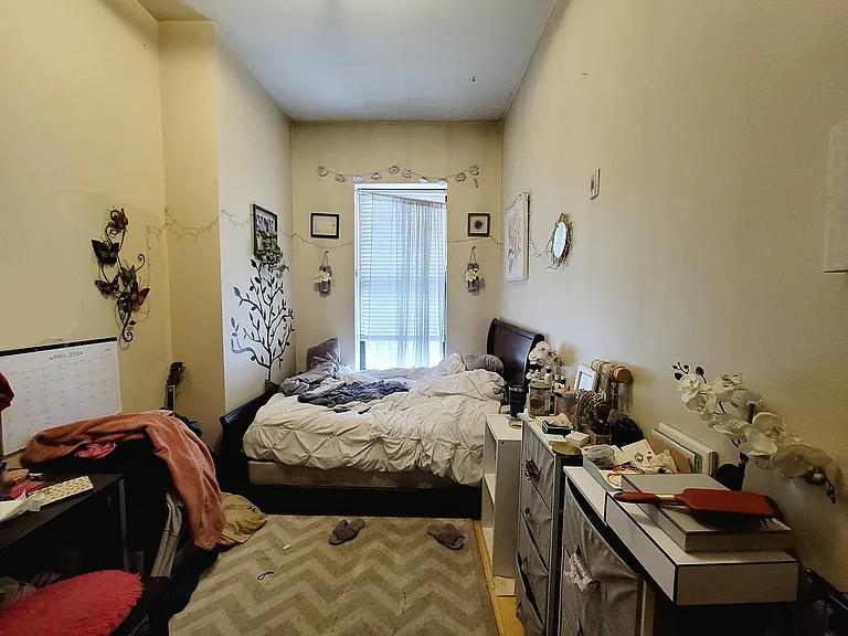 37 Temple Pl #404 — Photo 9