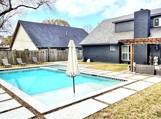 12407 Whittington Dr, Houston, TX 77077